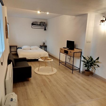 Chez Mathilde, Studio Sur Laval Laval  Exterior photo